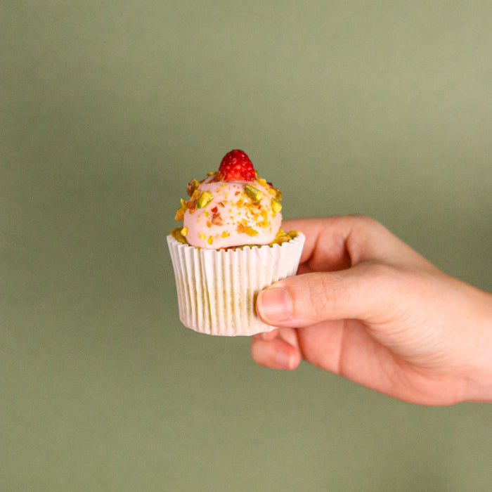 Pistachio Cupcake with Strawberry Frosting 15 Pieces