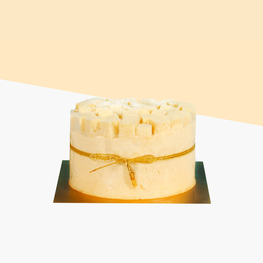 Vanilla sponge with durian mousse