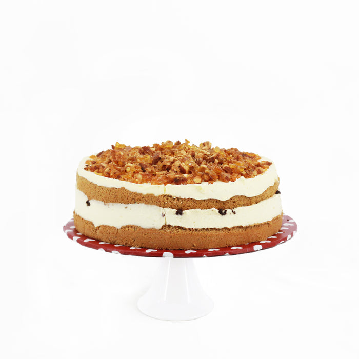 Coffee chiffon cake with a layer of mascarpone cheese, topped with caramelized almond praline