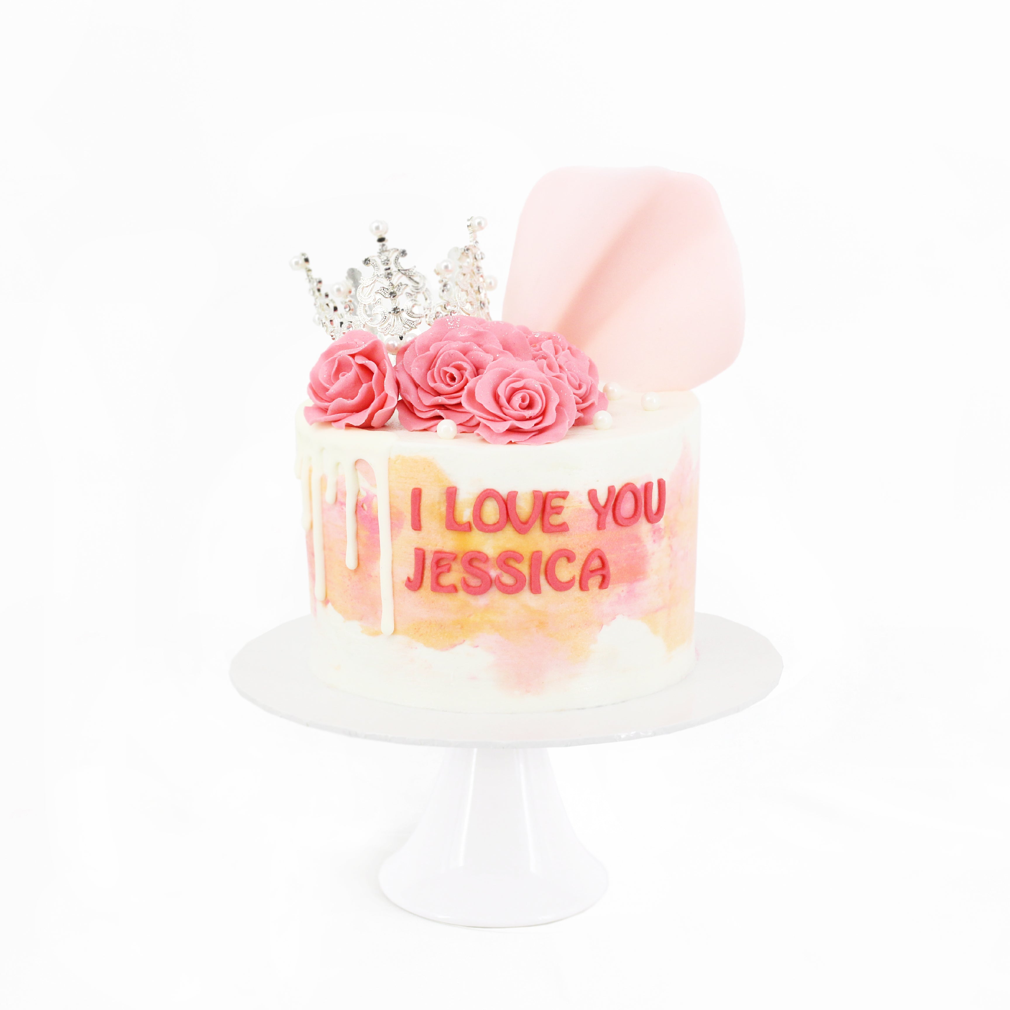 Queen Birthday Cake Delivery in Dubai - Gift Dubai Online