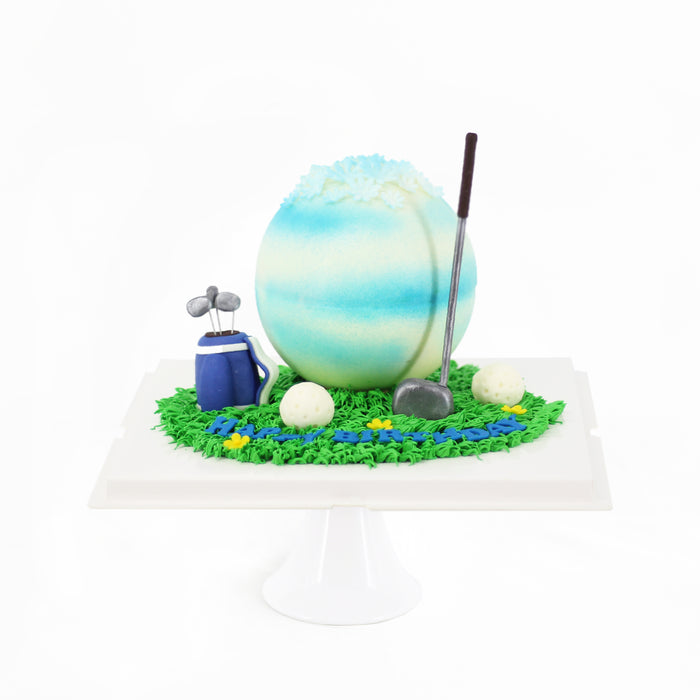 Golf bombshell cake, with candies inside