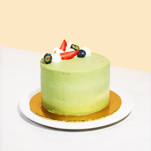 Hojicha sponge cake with green matcha buttercream