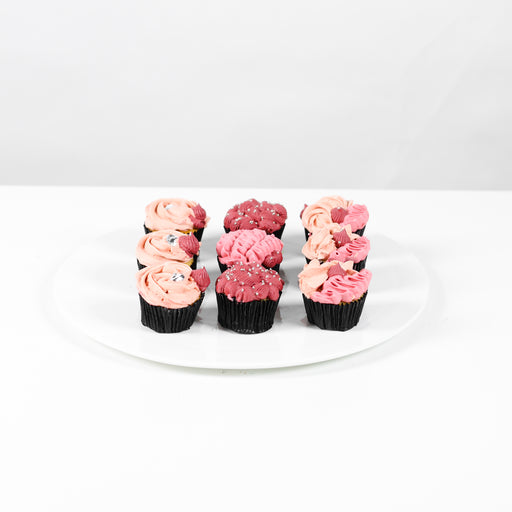 Cupcakes with pink ombre buttercream