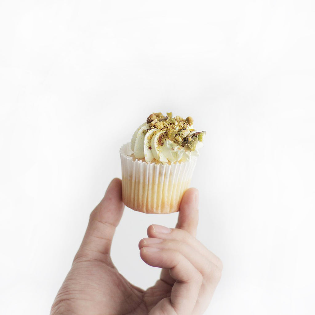 Next Day Cakes Delivery Fast & Fresh Cake Together