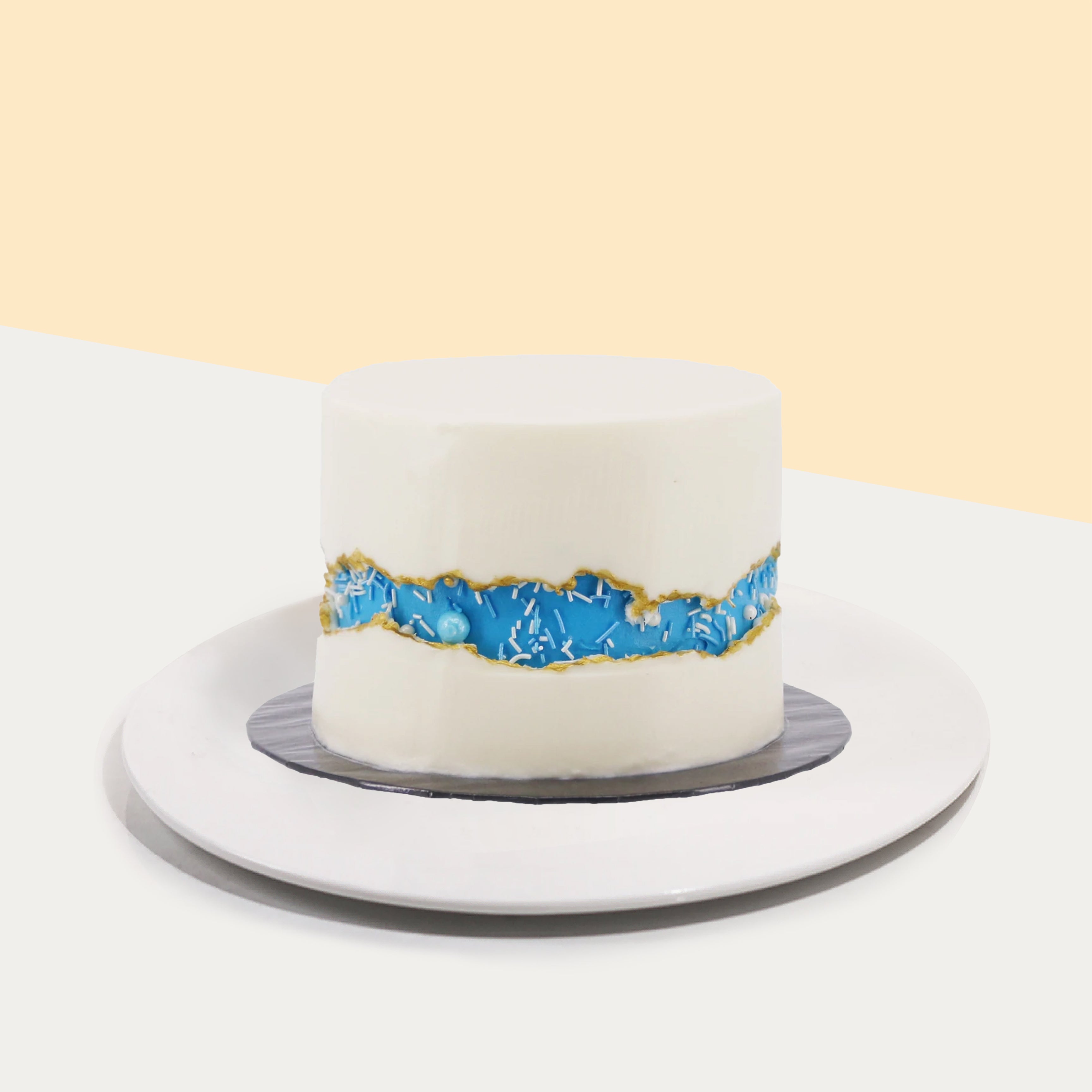 Fault Line Semi-Naked Cake | Dream Cakes