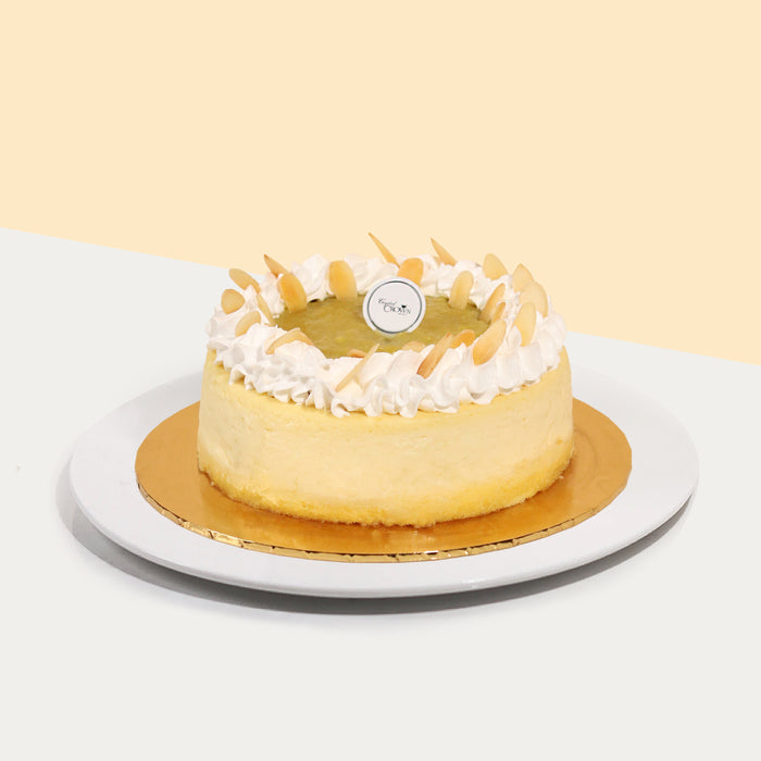 Vanilla sponge with durian cheesecake