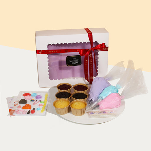 DIY Cupcake Kit with fondant fashion accessories