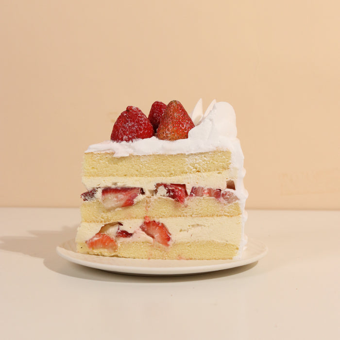 Korean Strawberry Shortcake Majestic Bundle - Cake Together - Online Birthday Cake Delivery