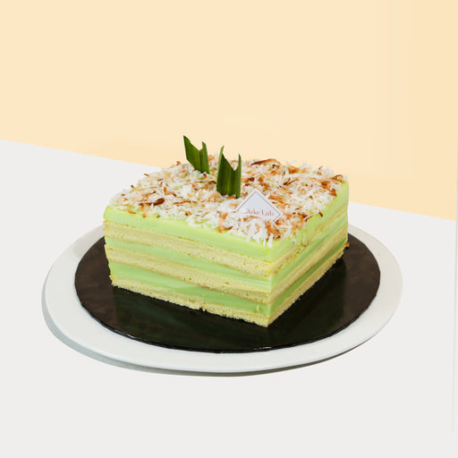 Sponge cake with layers of smooth Pandan jelly