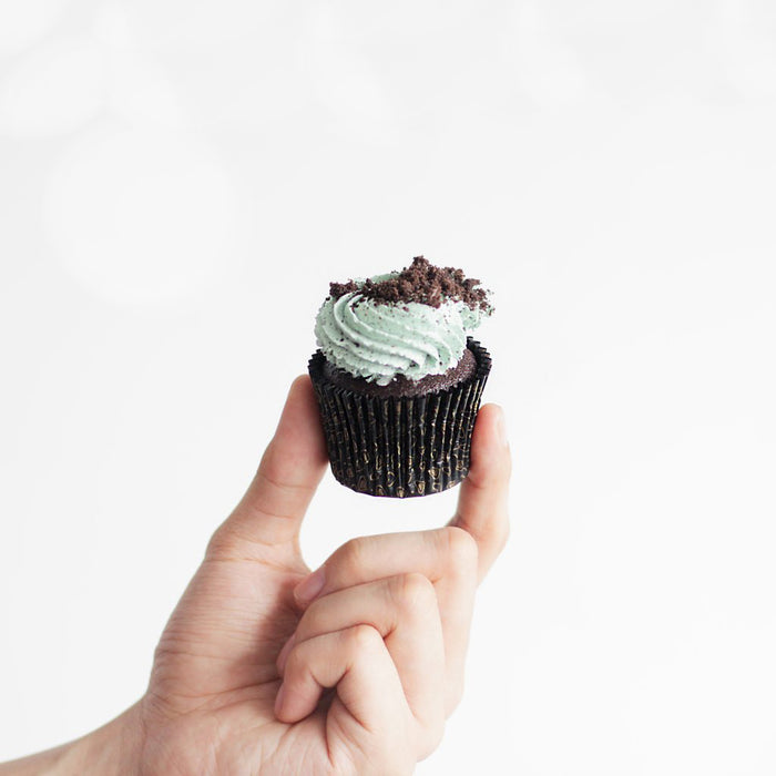 Mint cookies and cream chocolate cupcakes