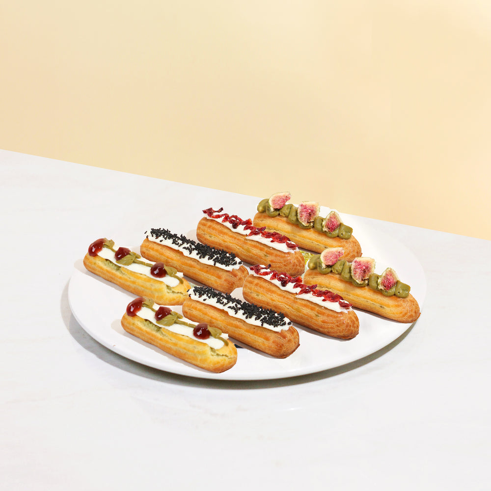 Eight pieces of Houjicha eclairs with 4 different toppings