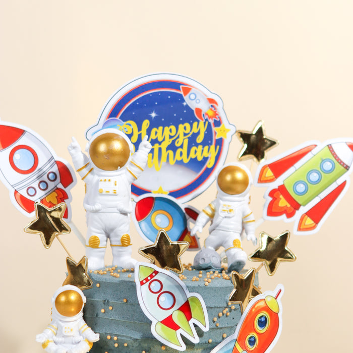 Astronaut In Space 5 inch - Cake Together - Online Birthday Cake Delivery