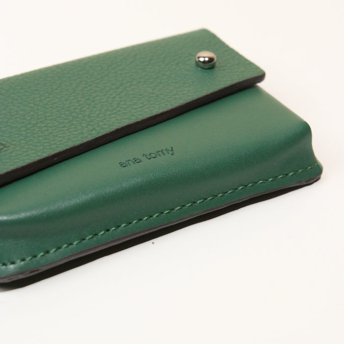 ana tomy Leather Card Case in Hunter