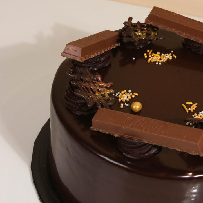 Kit Kat Chocolate Cake 7 inch - Cake Together - Online Birthday Cake Delivery