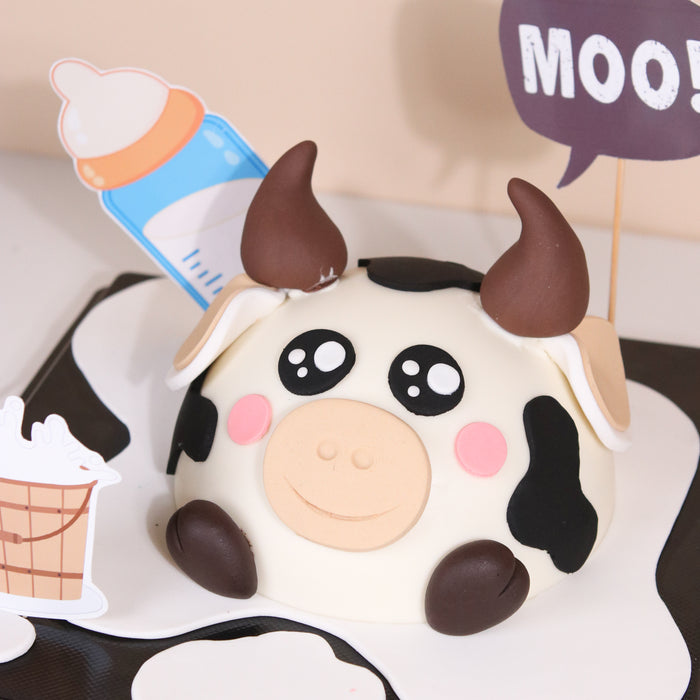 4 Moo Moo Roll Cake Images, Stock Photos, 3D objects, & Vectors |  Shutterstock