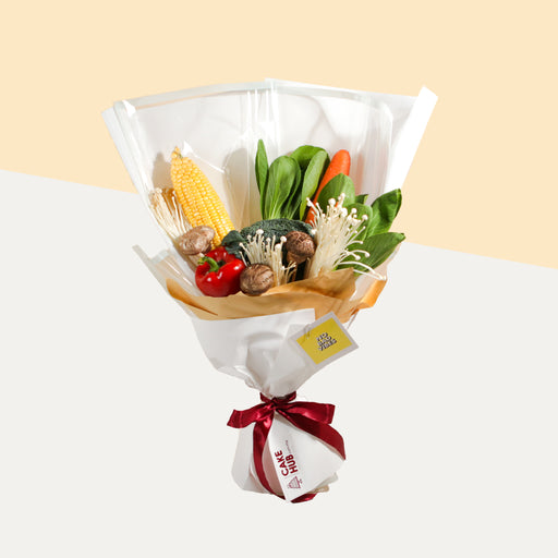 Organic vegetable bouquet with mushrooms, bell pepper, broccoli, carrots and corn